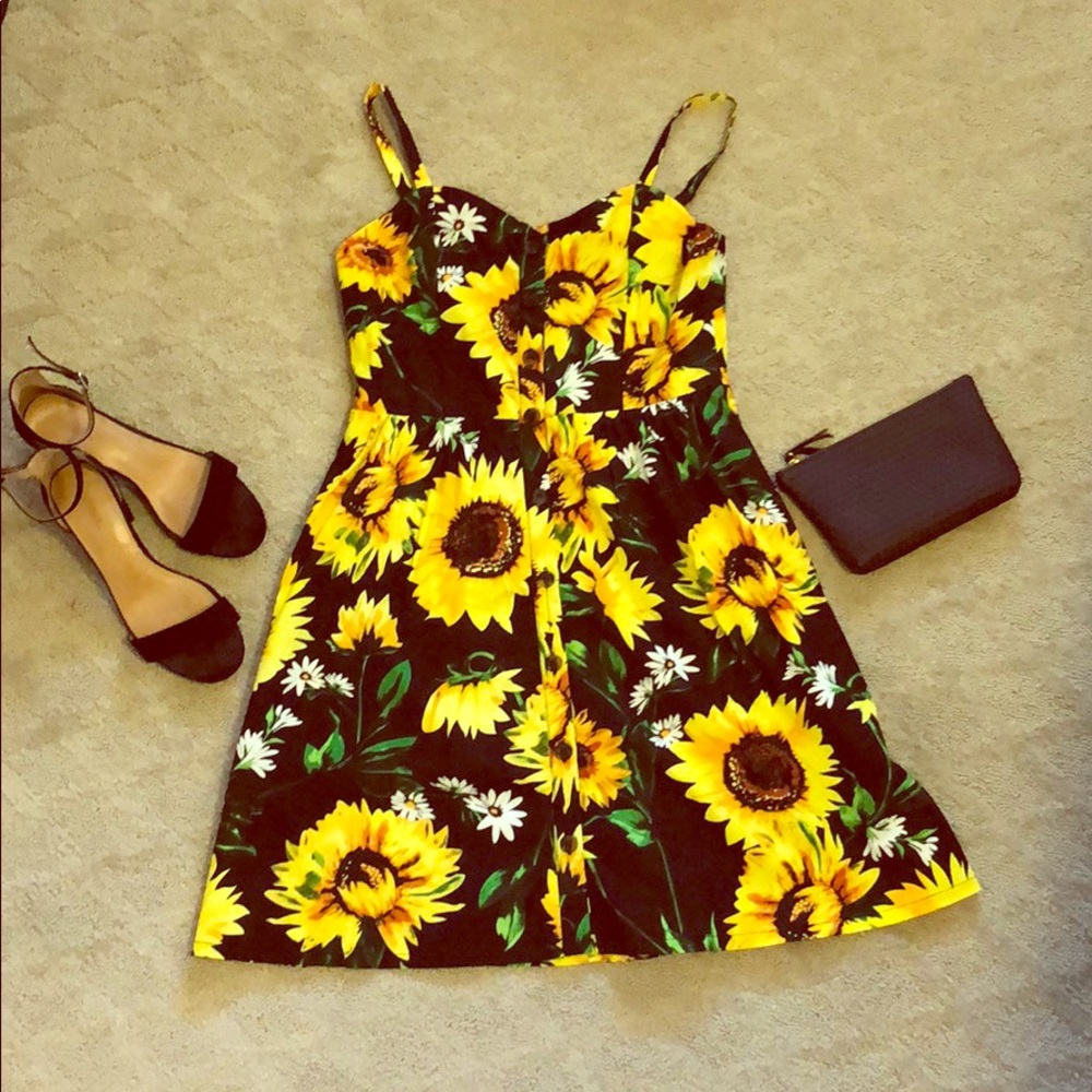 Sunflower dress 🌻
